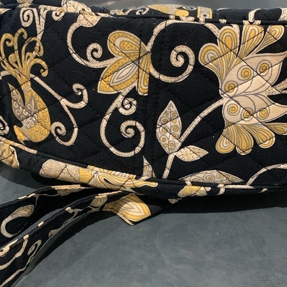 Vera Bradley On the Go Crossbody - Picture 3 of 3